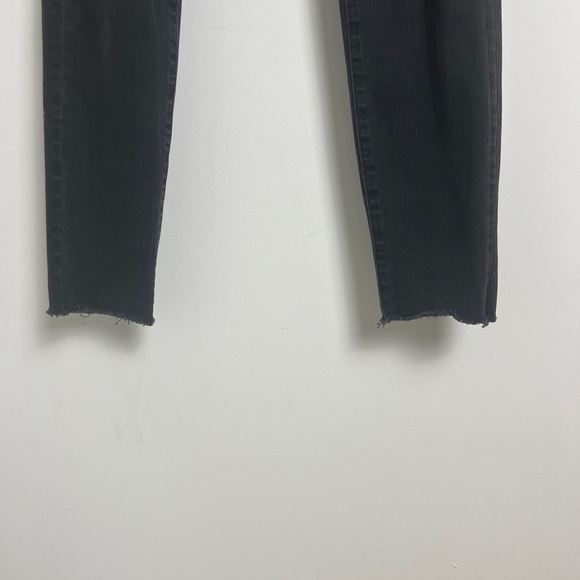 Madewell 9" High-Rise Skinny Black Raw Hem Vintage Faded Distressed Knees Sz 26 - Picture 6 of 15